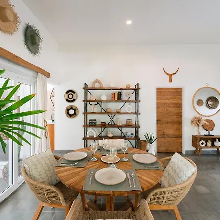 Secret Haven Cozy 3 Bedroom Private Pool Villa Gili Trawangan Exterior photo