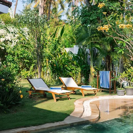 Secret Haven Cozy 3 Bedroom Private Pool Villa Gili Trawangan Exterior photo